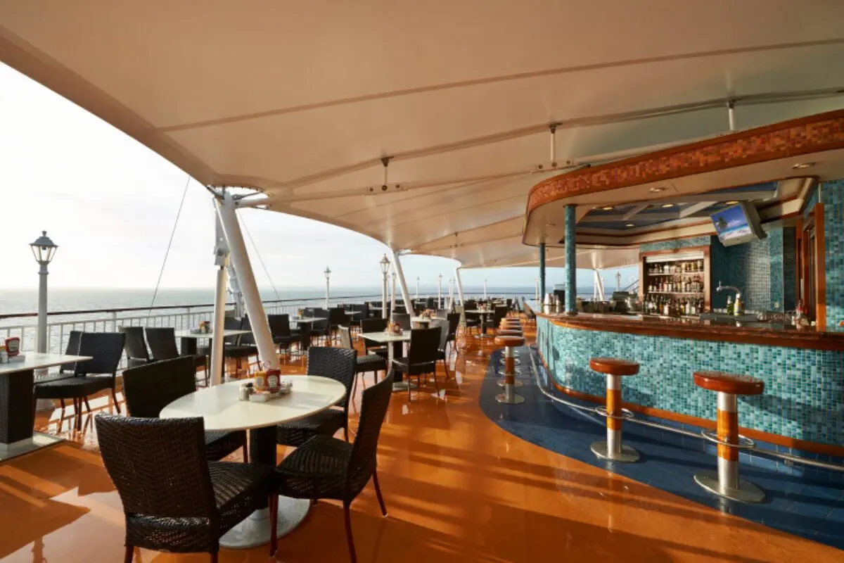 NCL Jade exterior